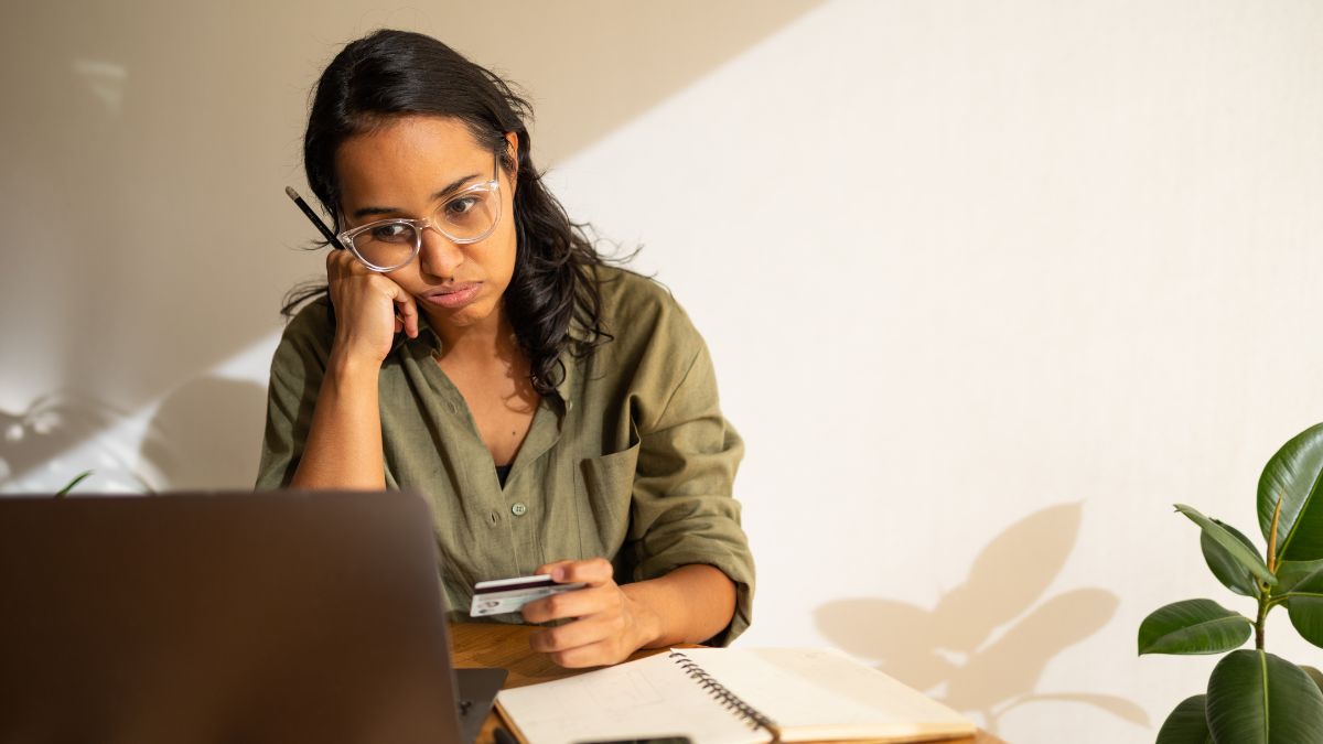 Cartão de Crédito: Como Sair do Rotativo e Negociar Dívidas com Juros Altos